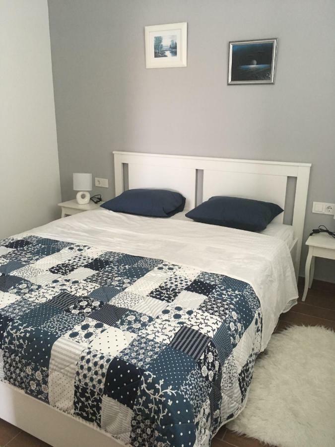 Apartman Lorna Туран Екстериор снимка