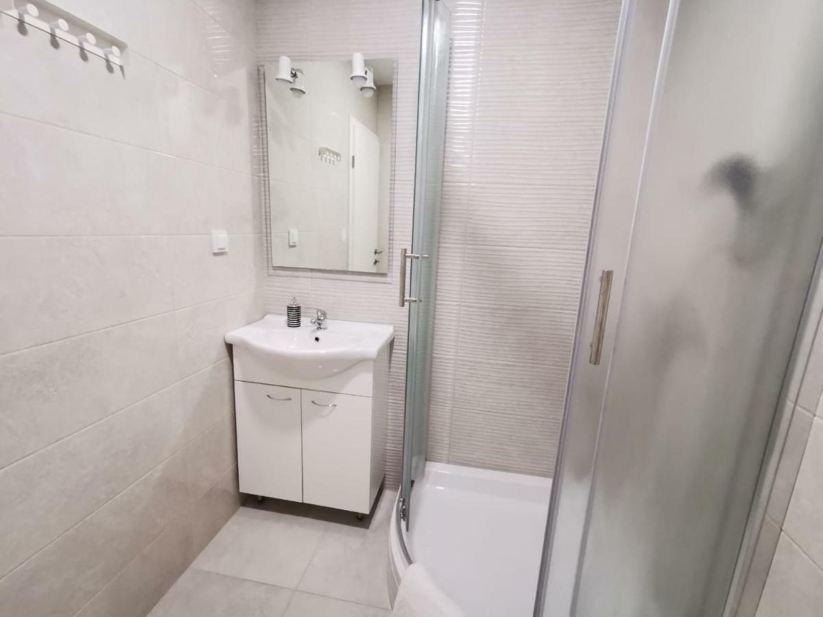 Apartman Lorna Туран Екстериор снимка
